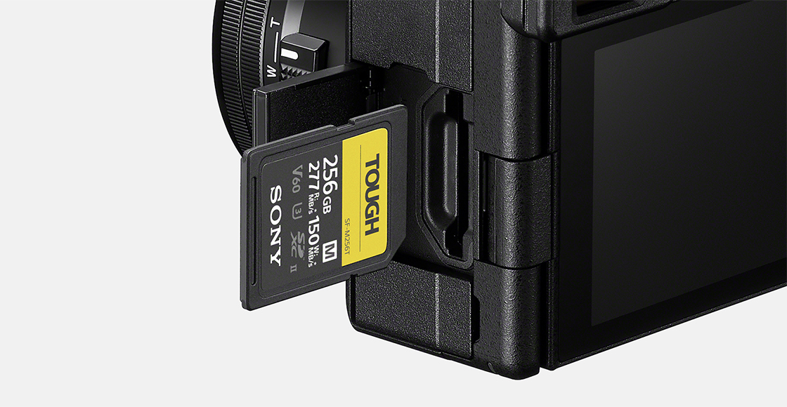 SD bellek kartıyla kart yuvasının görüntüsü